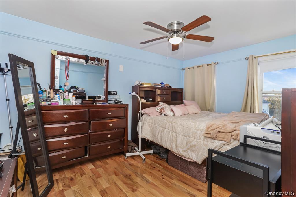 Single Family Andrews Avenue Bronx, NY 10453, MLS-1011421-23