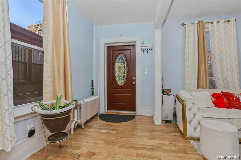 Single Family Andrews Avenue Bronx, NY 10453, MLS-1011421-4