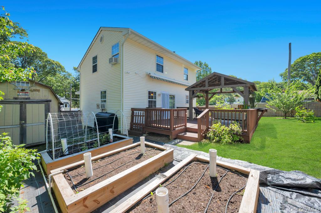 Single Family Cherry Road Suffolk County, NY 11778, MLS-1011433-30
