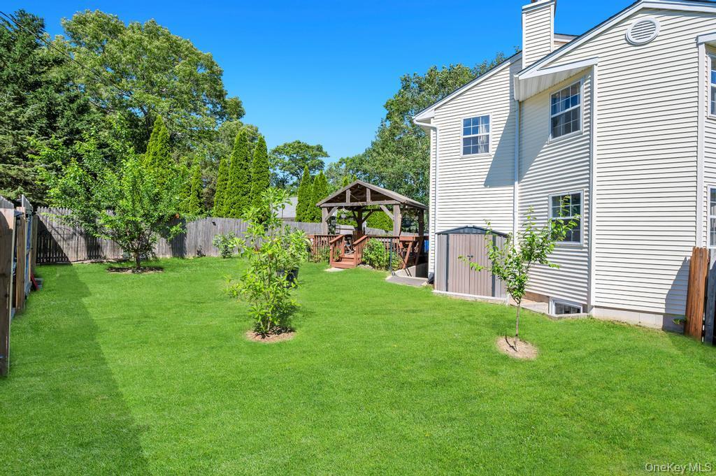 Single Family Cherry Road Suffolk County, NY 11778, MLS-1011433-31