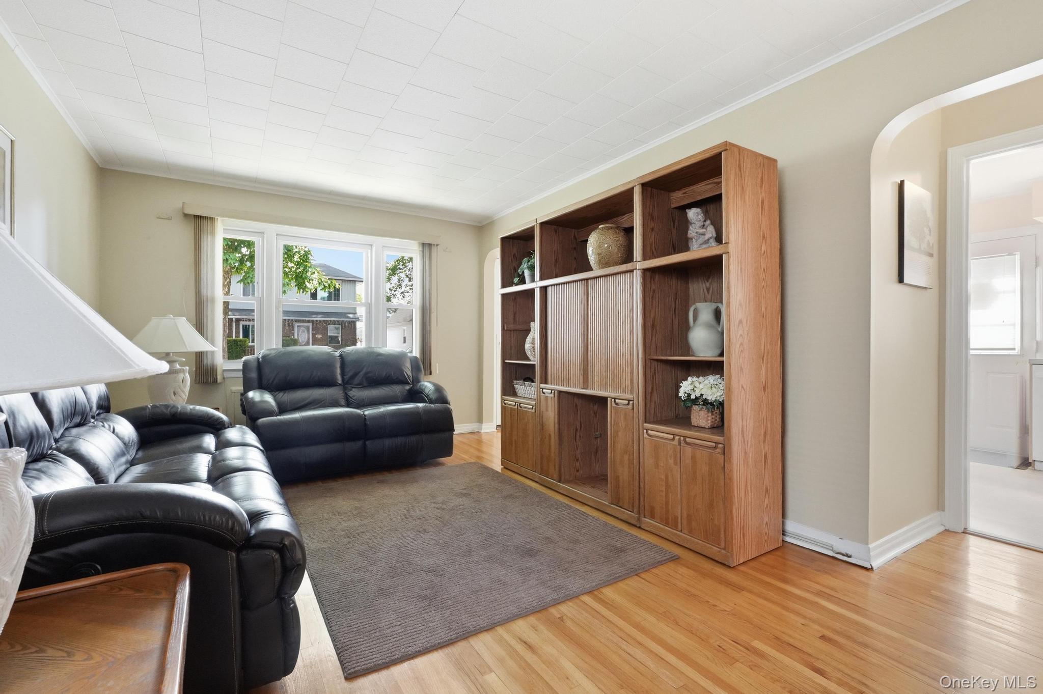 Single Family 86th Queens, NY 11426, MLS-1011434-6
