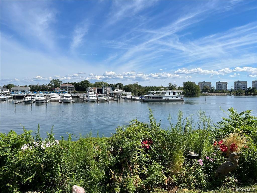 Single Family Shady Glen Court Westchester County, NY 10805, MLS-1011440-11
