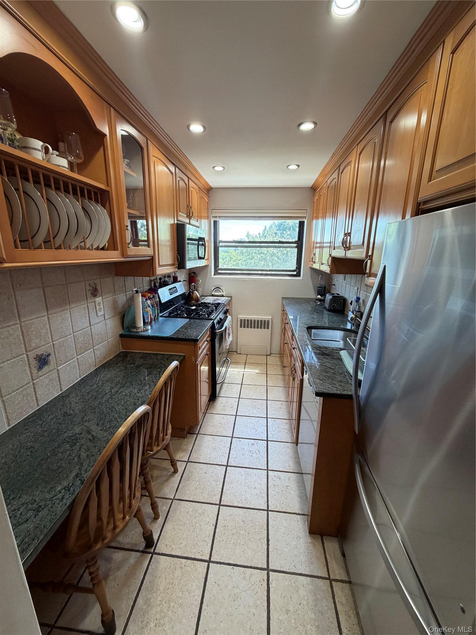 Single Family Shady Glen Court Westchester County, NY 10805, MLS-1011440-4