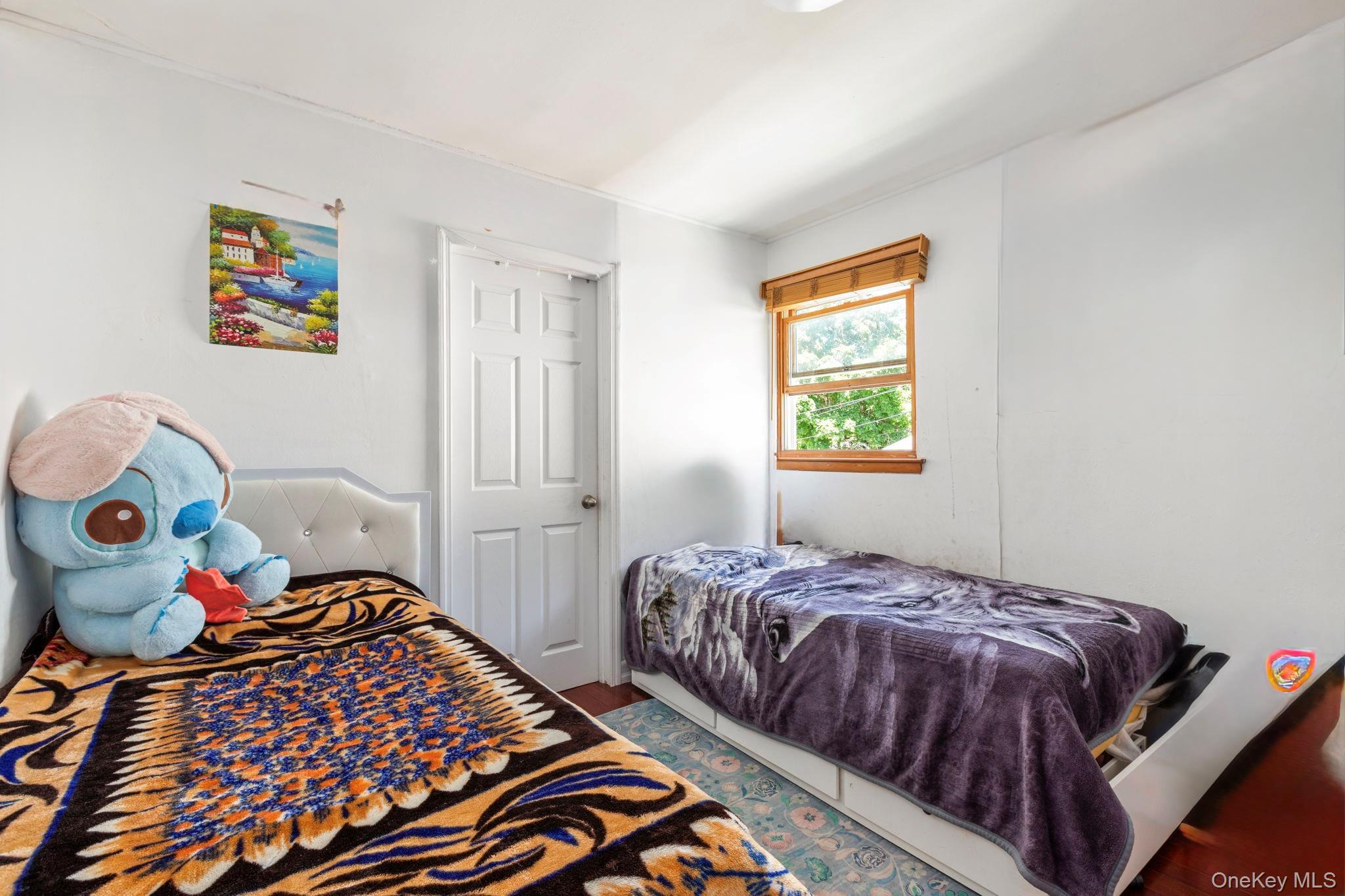 Single Family 211th Queens, NY 11364, MLS-1011475-10