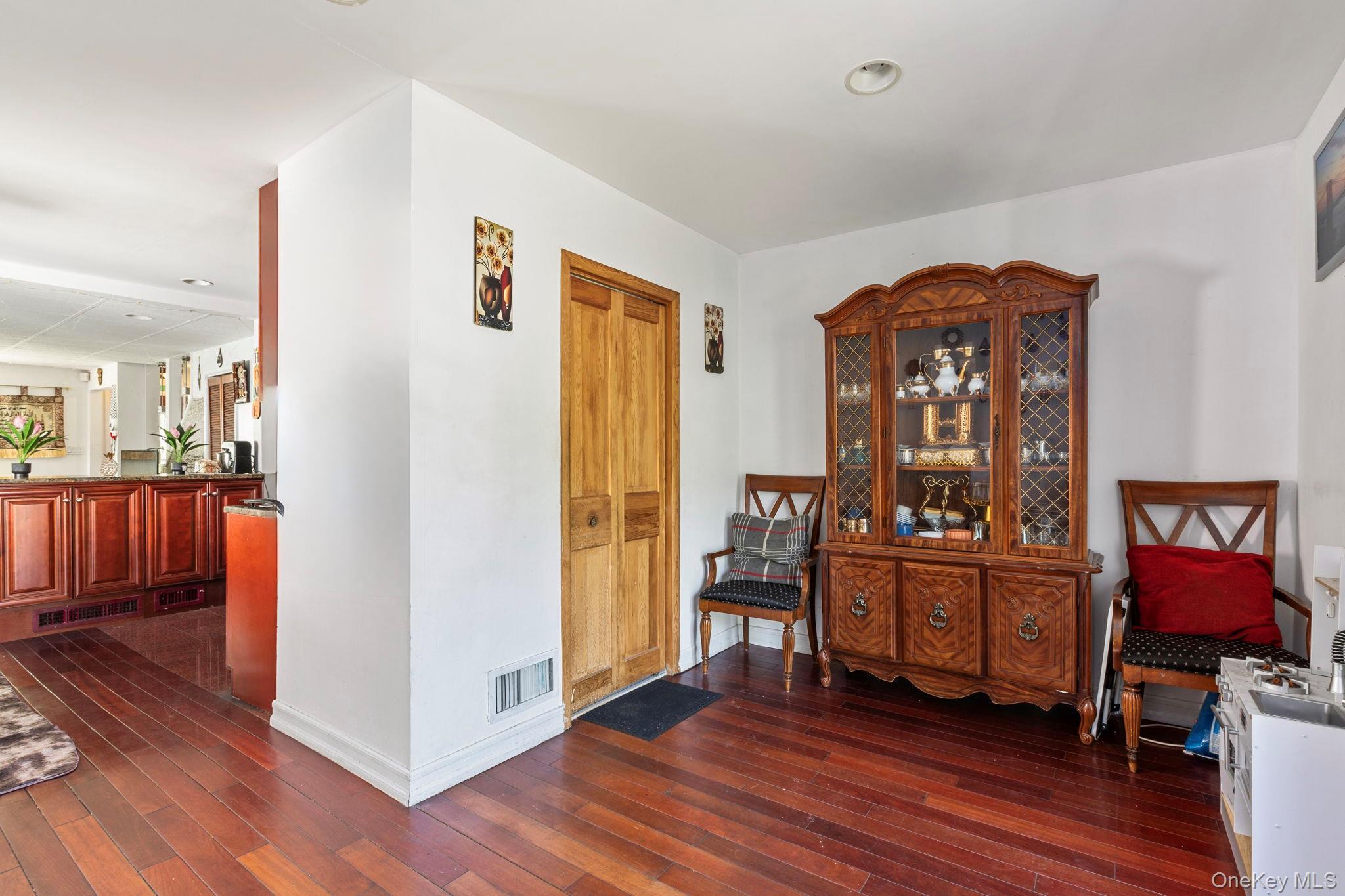 Single Family 211th Queens, NY 11364, MLS-1011475-6