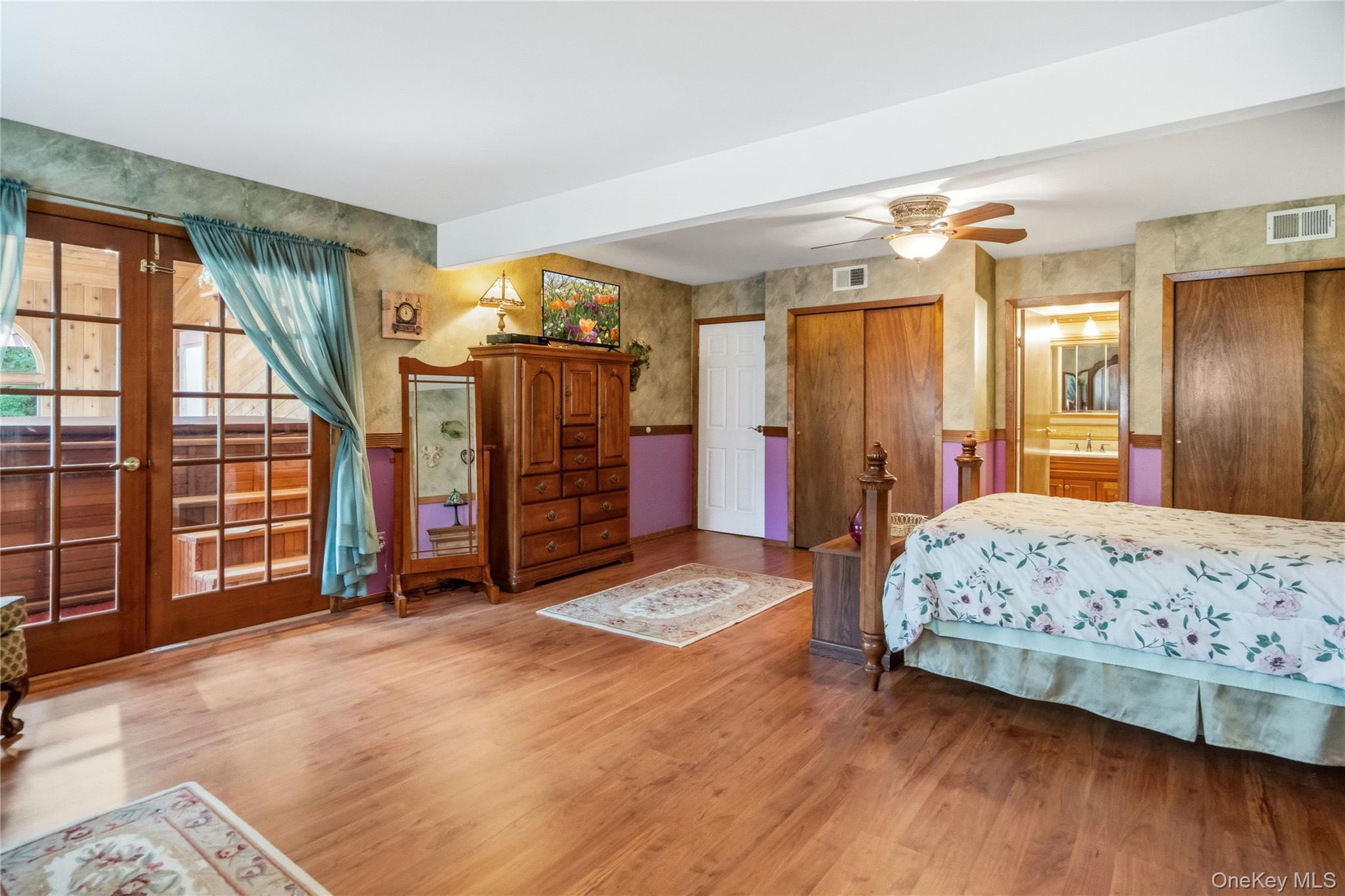 Single Family Greenbelt Parkway W Suffolk County, NY 11741, MLS-1011476-28
