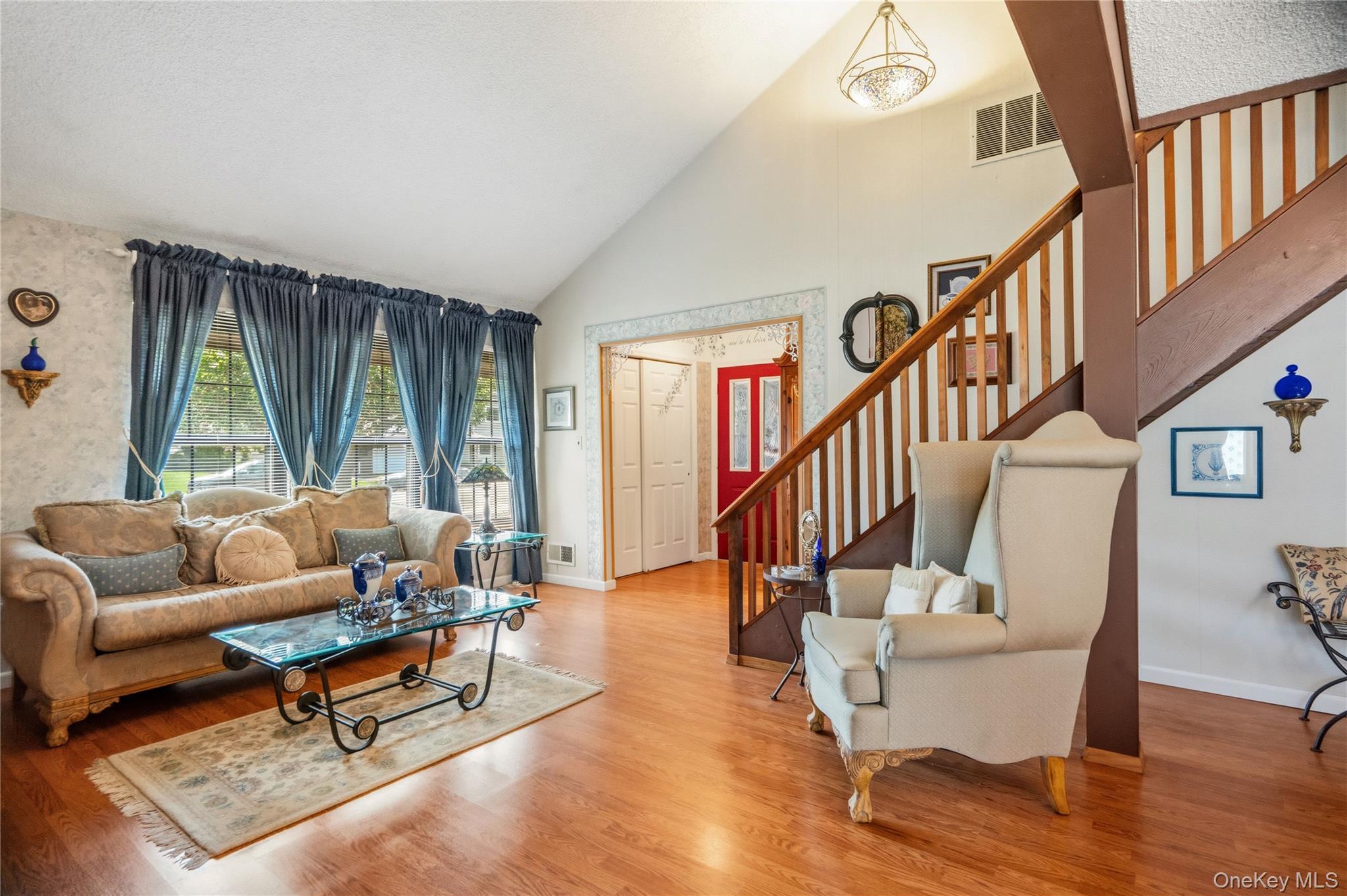Single Family Greenbelt Parkway W Suffolk County, NY 11741, MLS-1011476-8