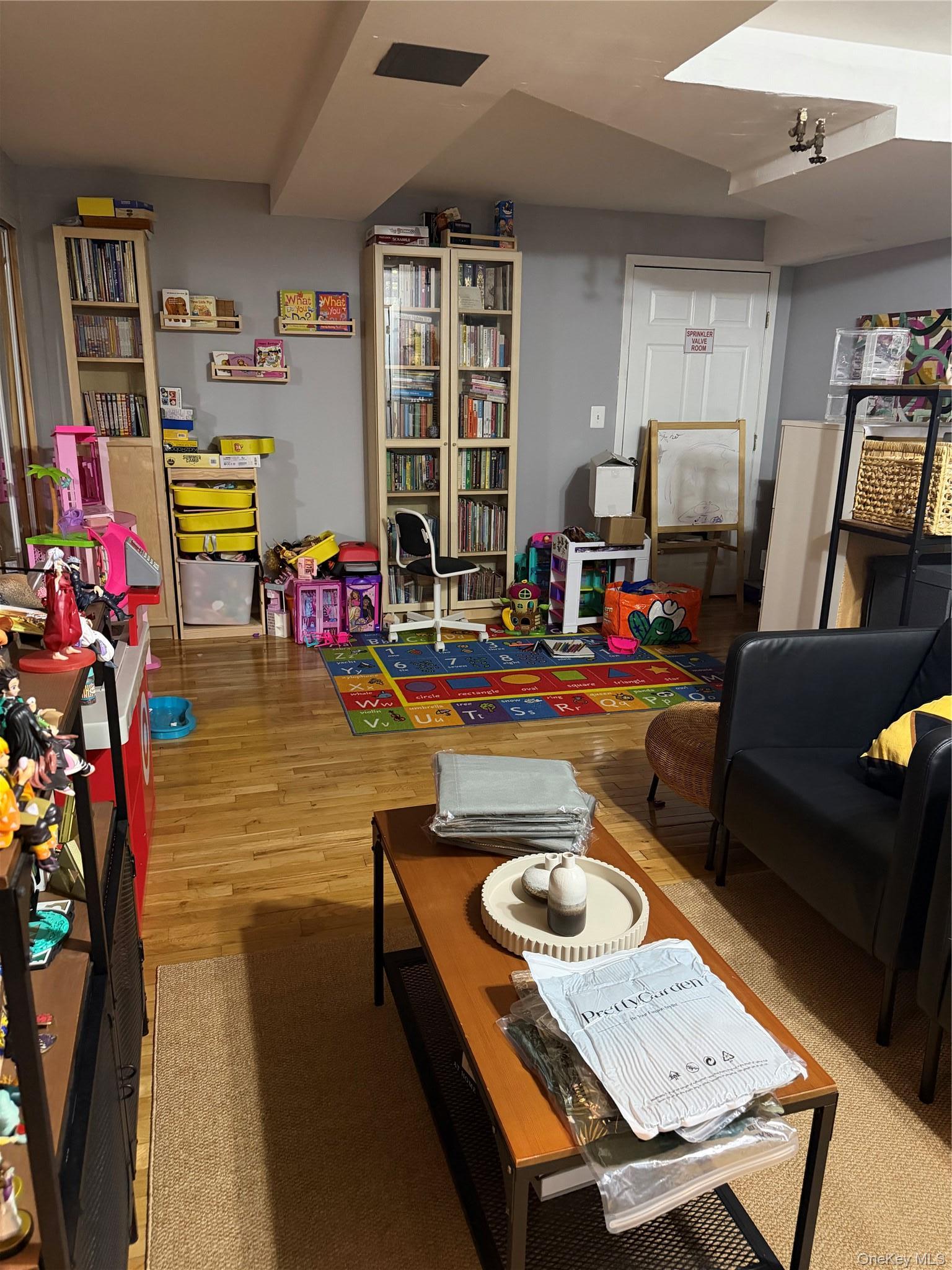 Single Family Elton Avenue Bronx, NY 10451, MLS-1011518-10