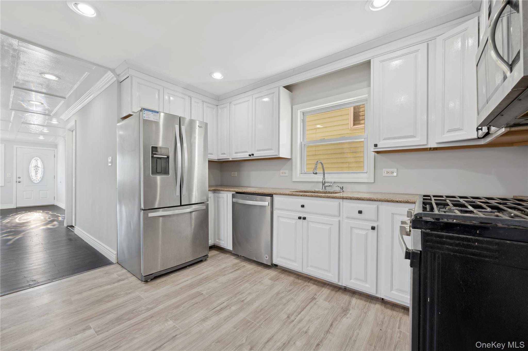 Single Family 164th Queens, NY 11414, MLS-1011528-16