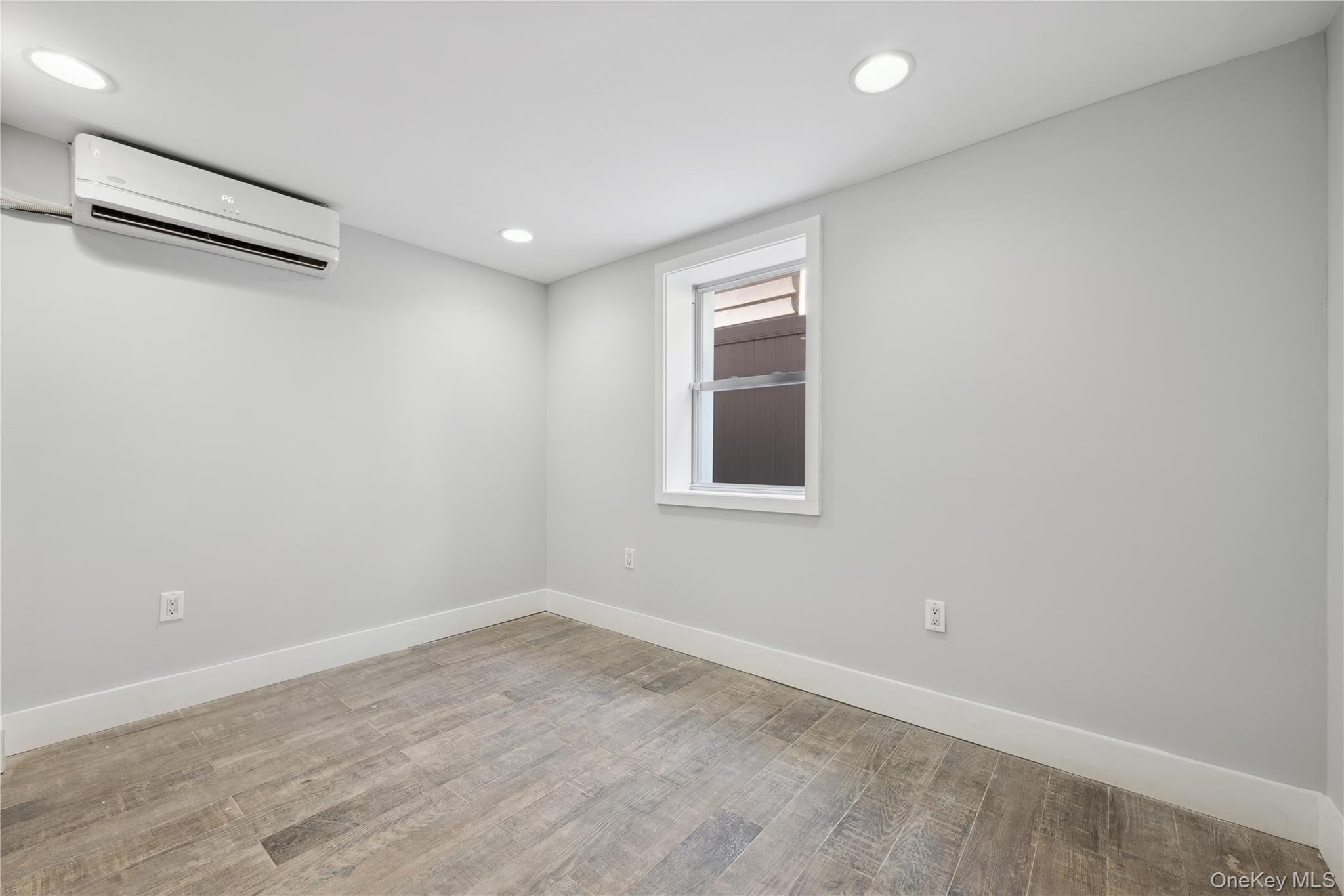 Single Family 164th Queens, NY 11414, MLS-1011528-21