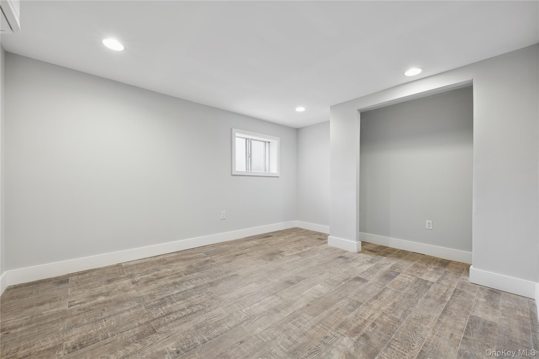 Single Family 164th Queens, NY 11414, MLS-1011528-22