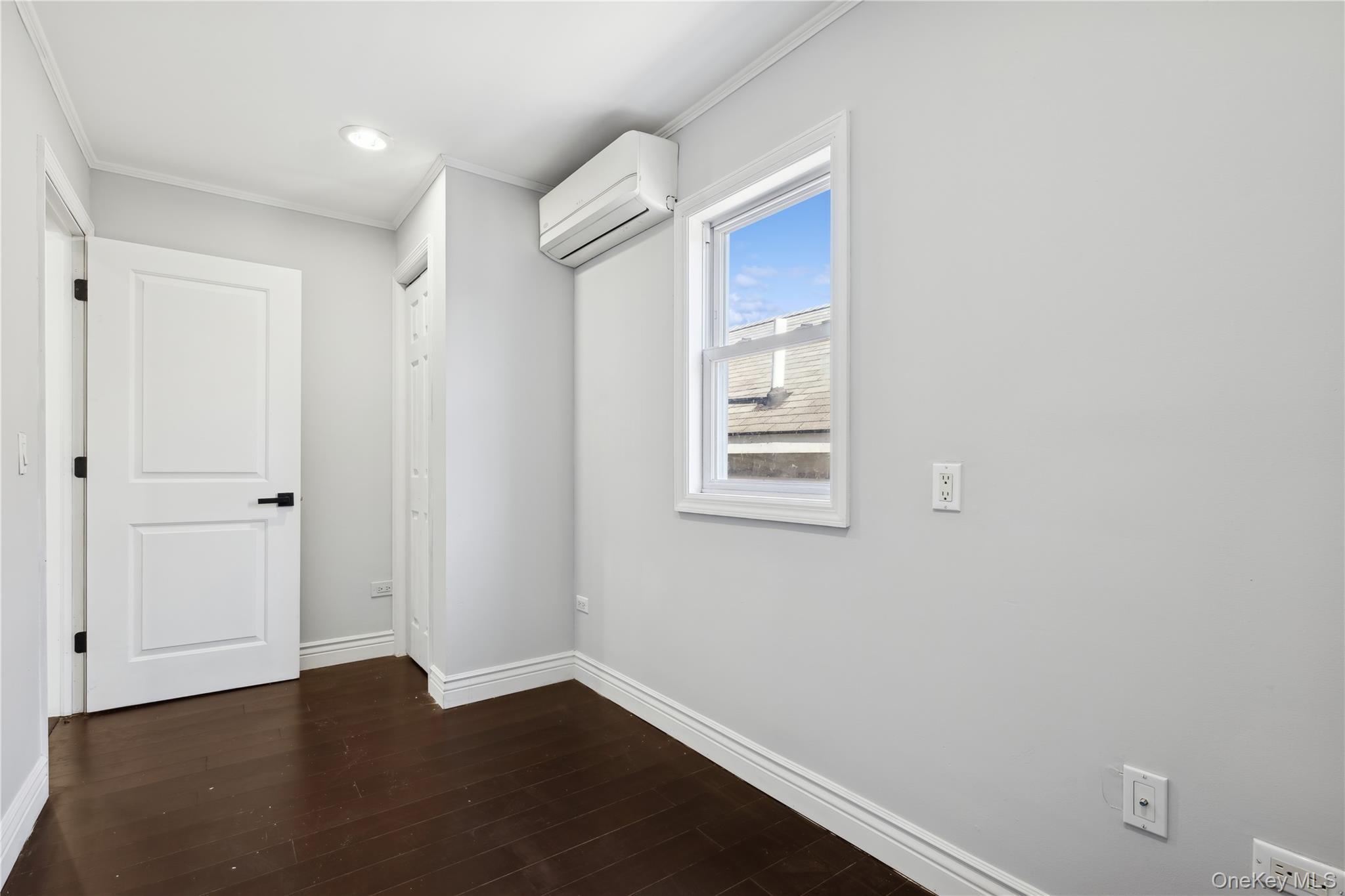 Single Family 164th Queens, NY 11414, MLS-1011528-25
