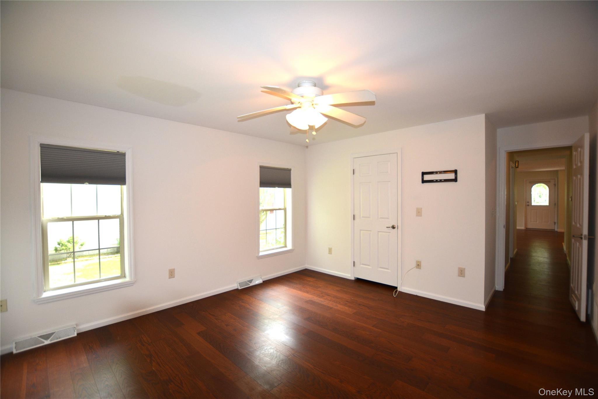 Single Family Old Country Road  Suffolk County, NY 11901, MLS-1011541-16