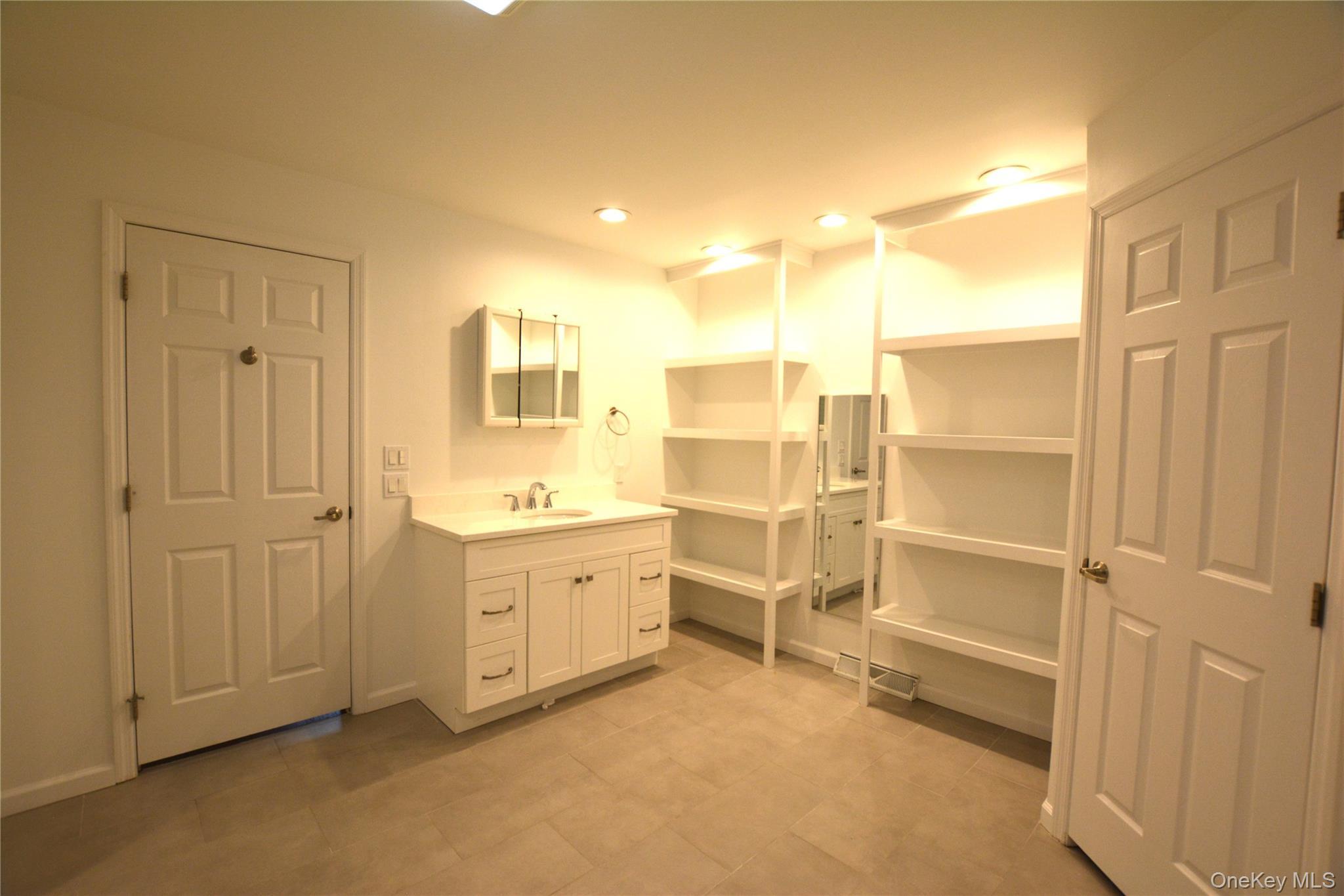 Single Family Old Country Road  Suffolk County, NY 11901, MLS-1011541-20