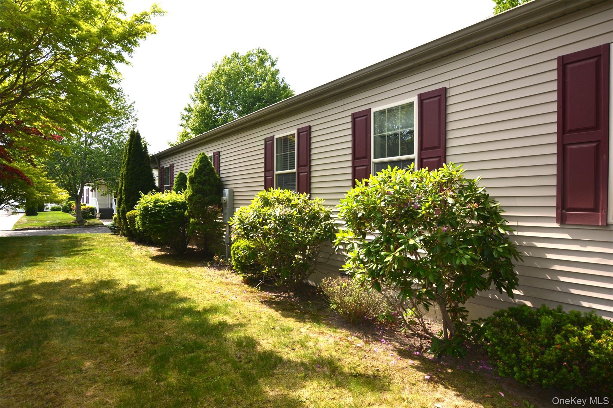 Single Family Old Country Road  Suffolk County, NY 11901, MLS-1011541-24