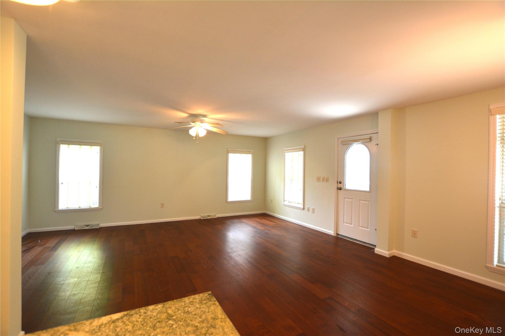 Single Family Old Country Road  Suffolk County, NY 11901, MLS-1011541-6