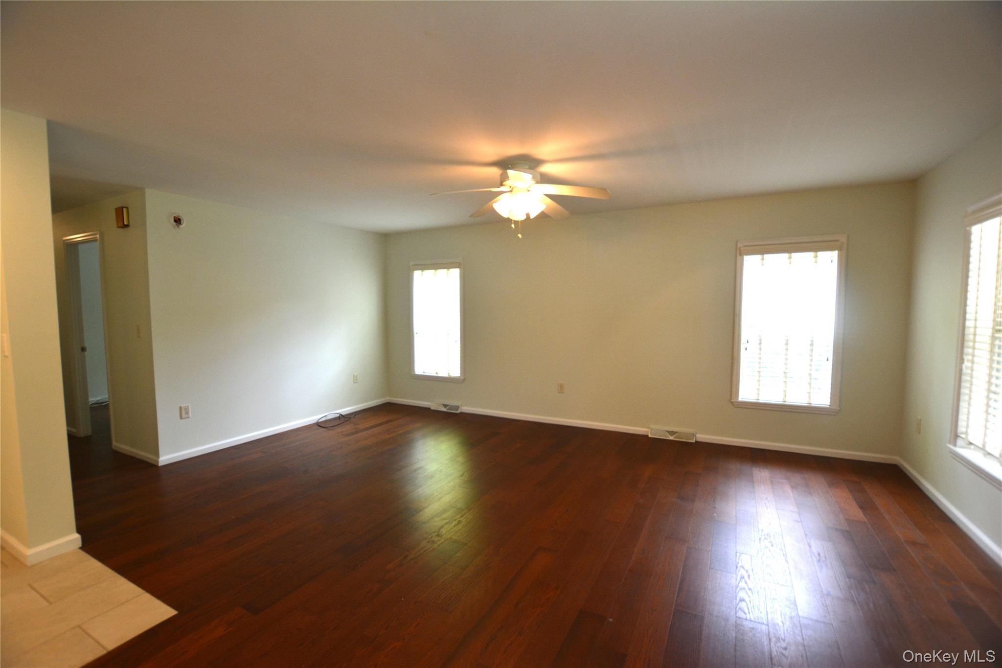 Single Family Old Country Road  Suffolk County, NY 11901, MLS-1011541-7