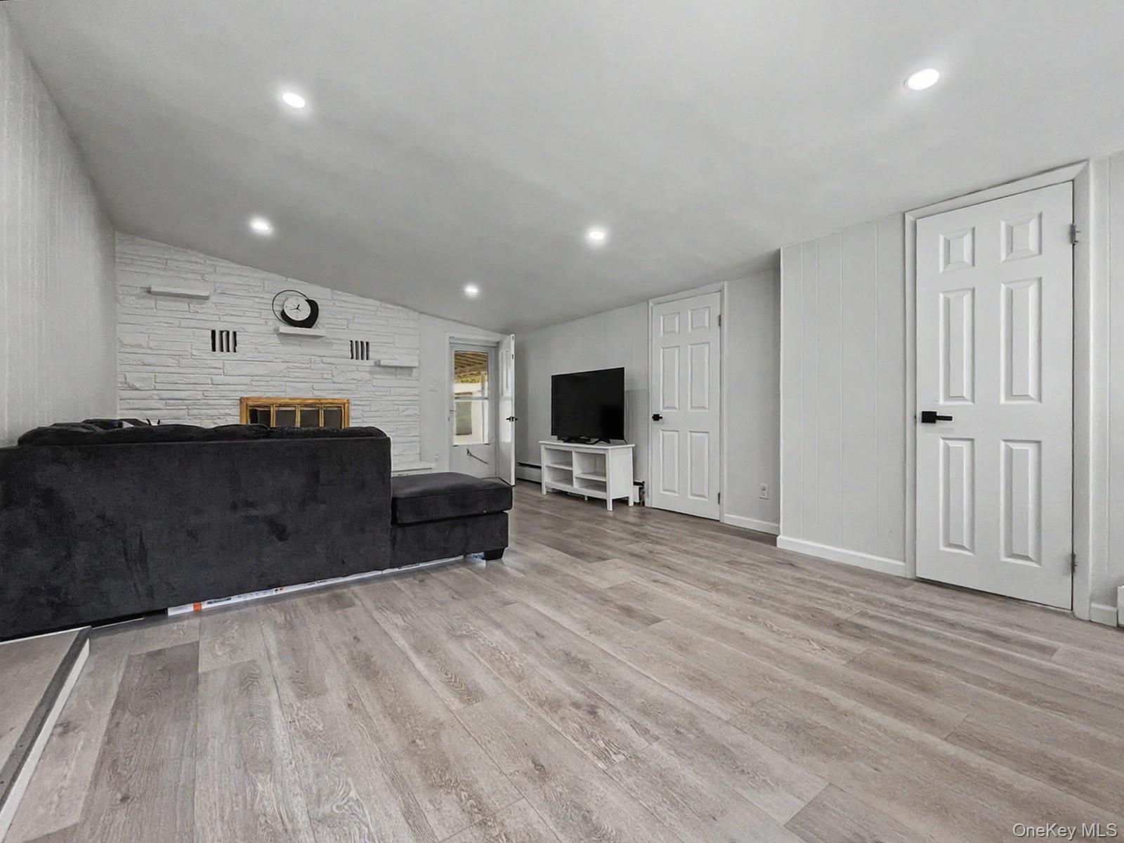 Single Family Straight Path Sullivan County, NY 12775, MLS-1011589-5