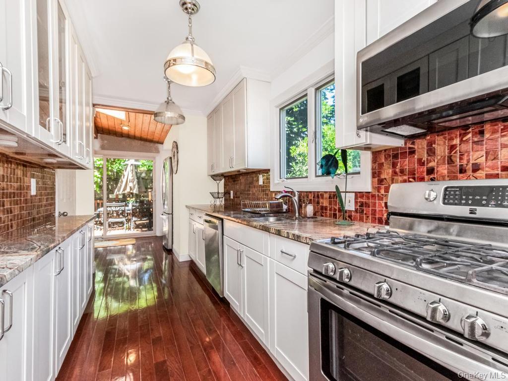 Single Family Carroll Street  Bronx, NY 10464, MLS-1011592-7