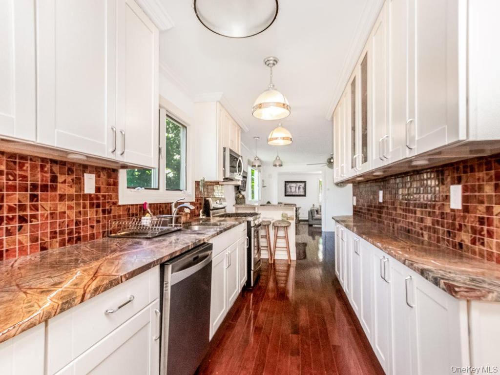 Single Family Carroll Street  Bronx, NY 10464, MLS-1011592-8