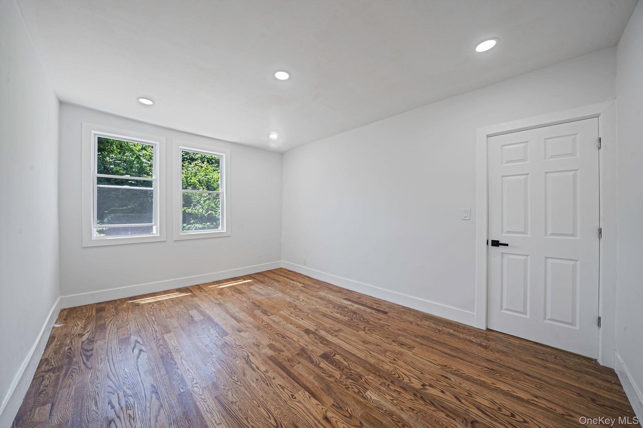 Single Family Montauk Queens, NY 11413, MLS-1011599-15
