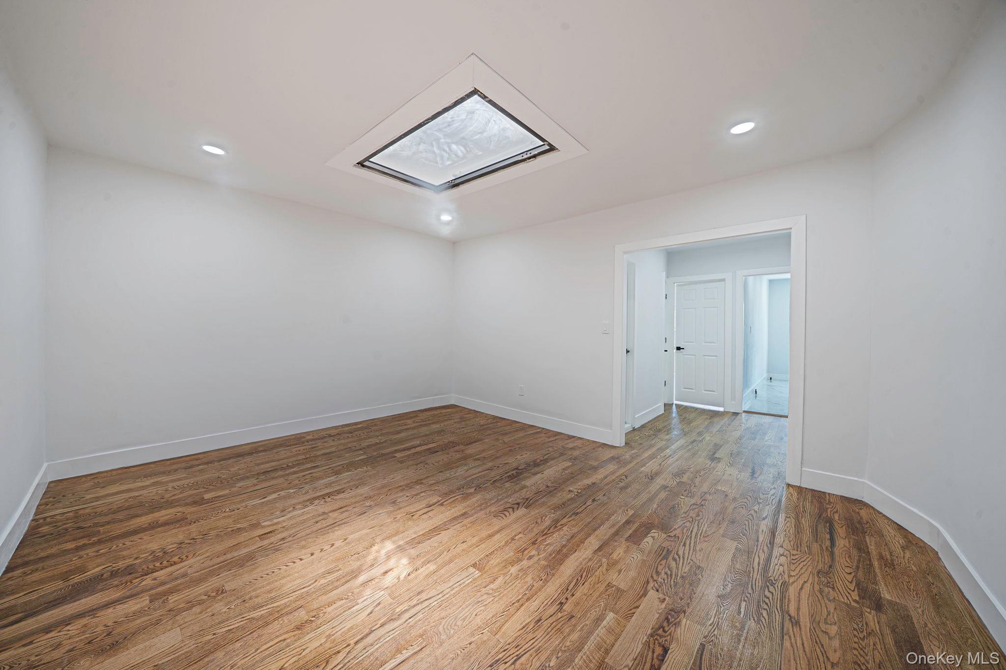 Single Family Montauk Queens, NY 11413, MLS-1011599-27