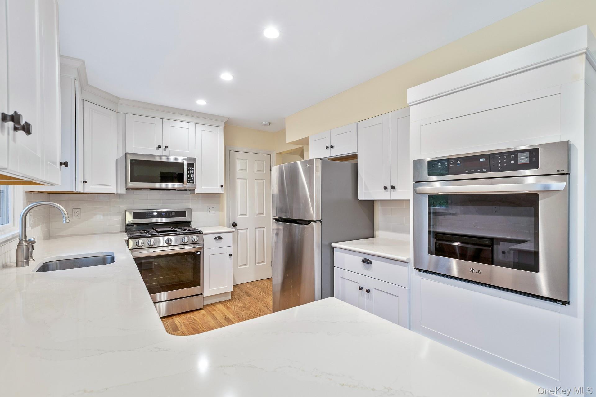 Single Family River Road  Suffolk County, NY 11780, MLS-1011636-11