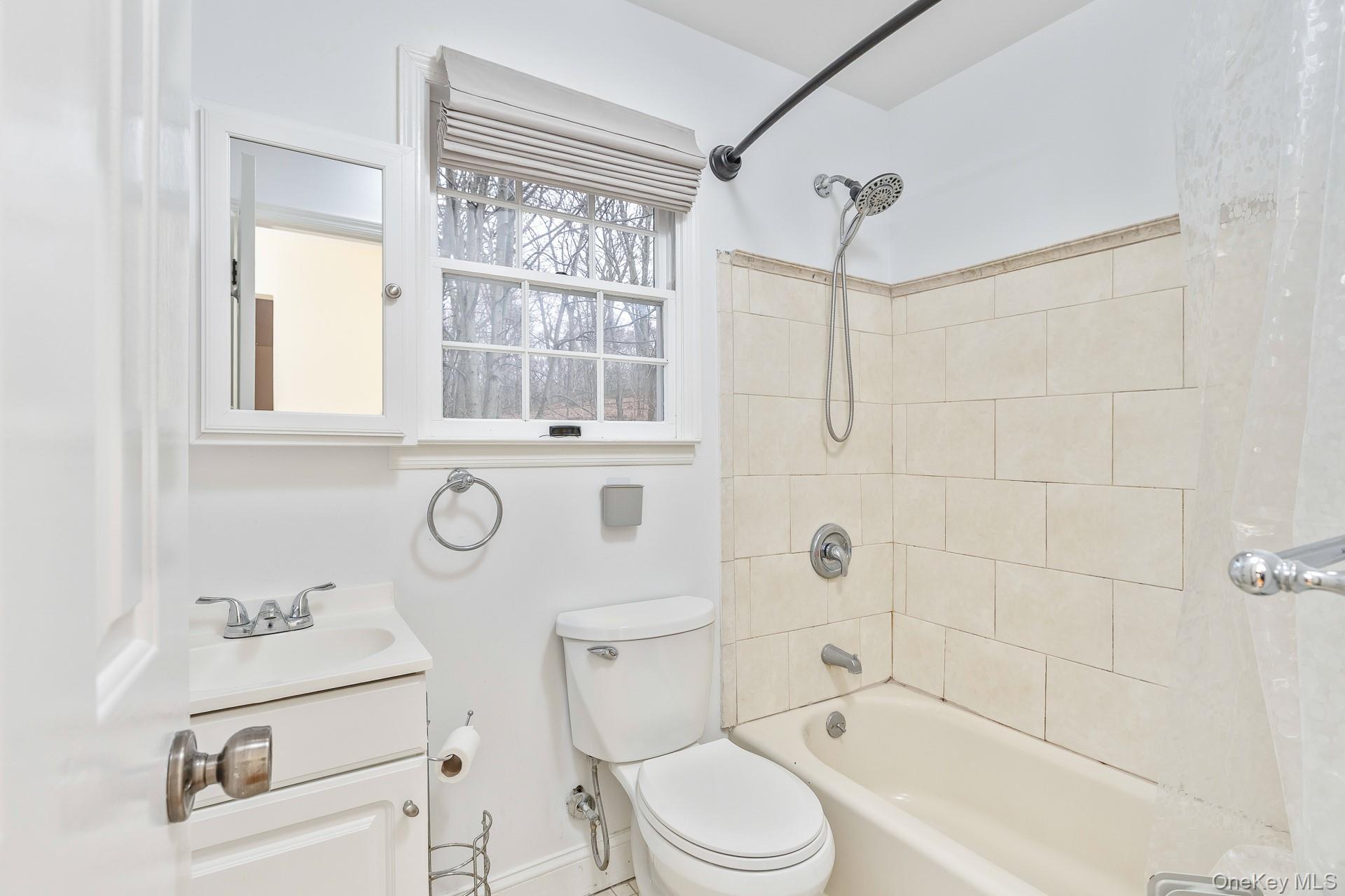 Single Family River Road  Suffolk County, NY 11780, MLS-1011636-18