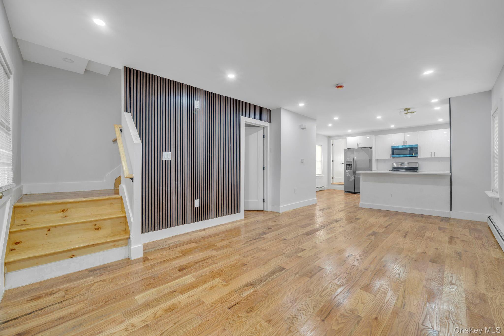 Single Family Quincy  Bronx, NY 10465, MLS-1011639-4