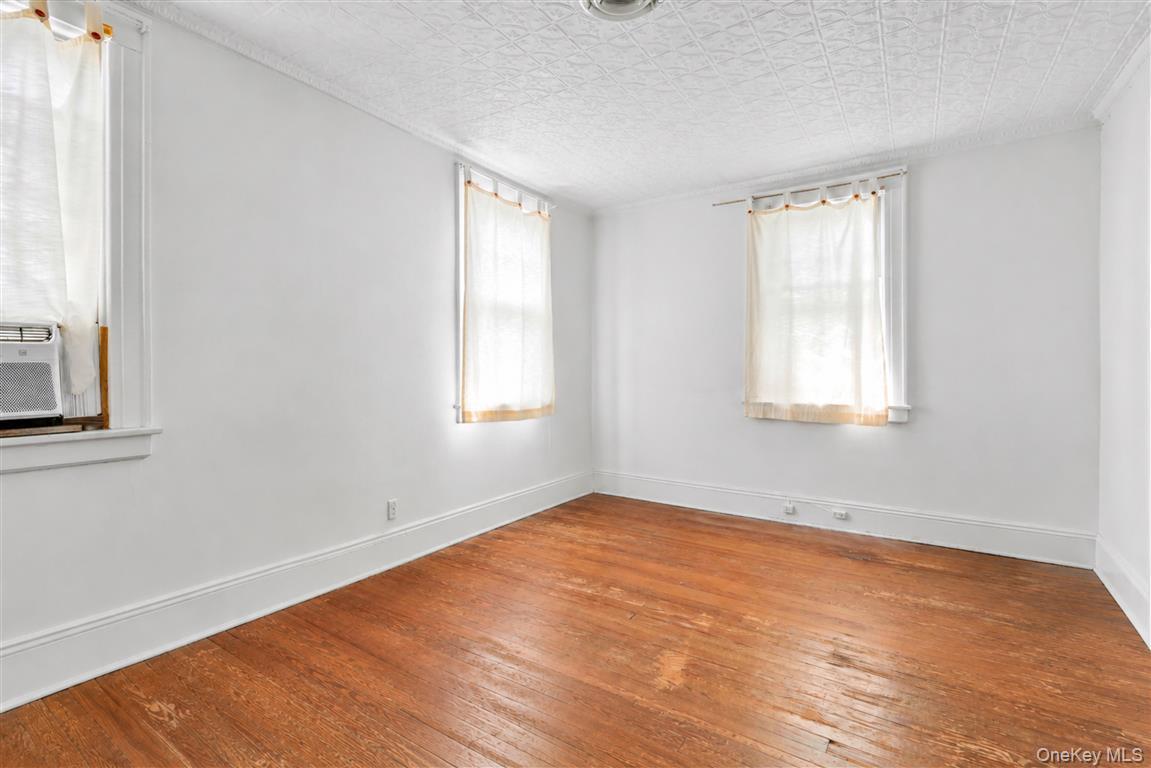 Single Family 185th Street  Queens, NY 11423, MLS-1011670-20