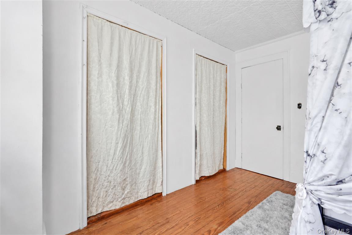 Single Family 185th Street  Queens, NY 11423, MLS-1011670-24