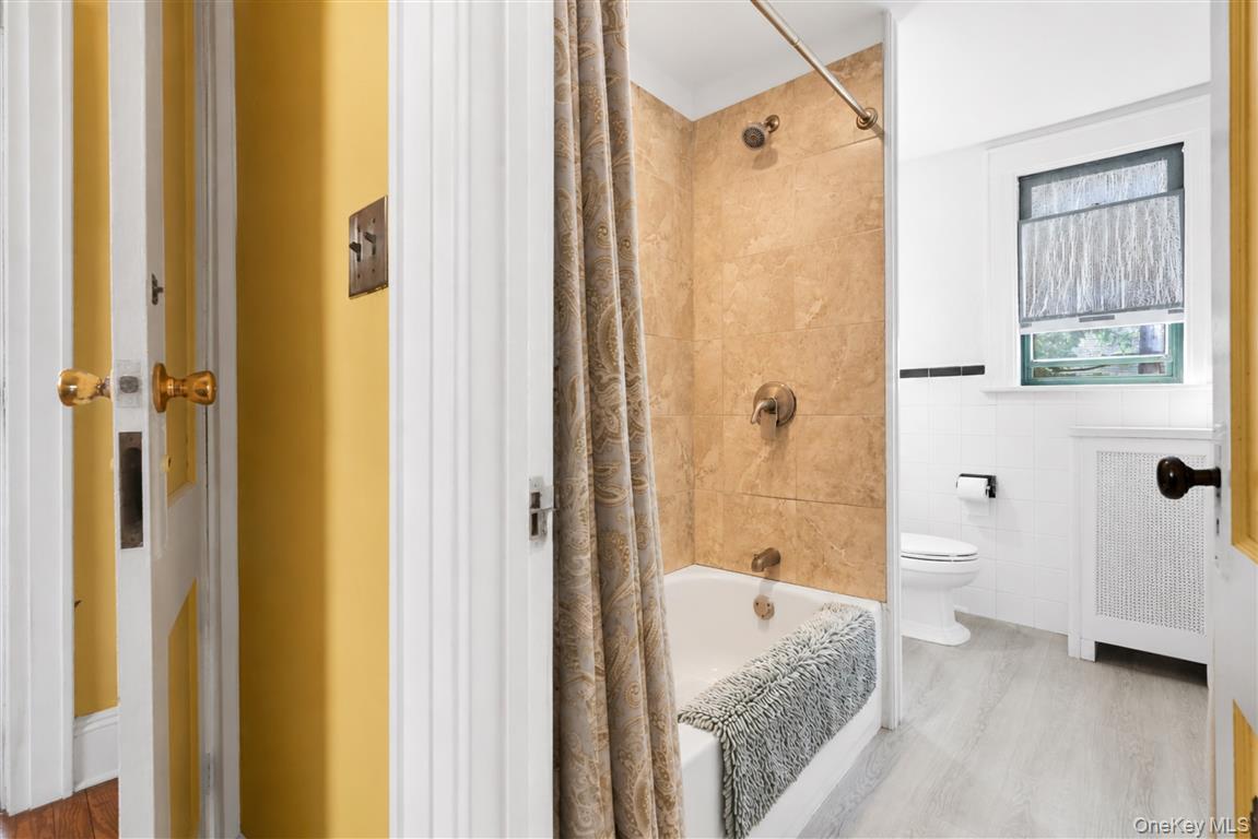 Single Family 185th Street  Queens, NY 11423, MLS-1011670-26