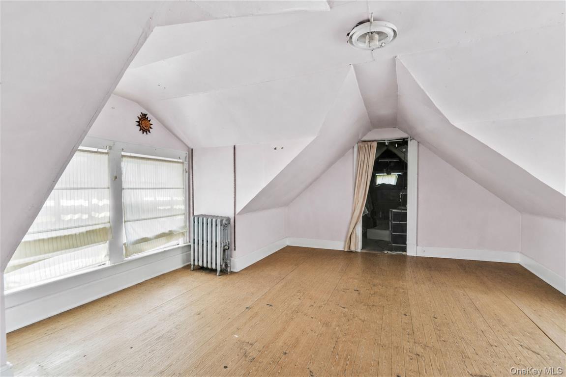 Single Family 185th Street  Queens, NY 11423, MLS-1011670-28