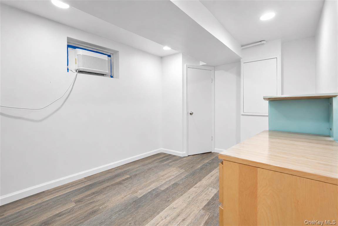 Single Family 185th Street  Queens, NY 11423, MLS-1011670-30