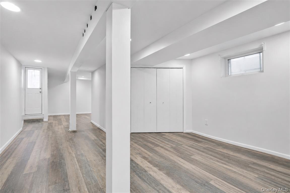 Single Family 185th Street  Queens, NY 11423, MLS-1011670-33