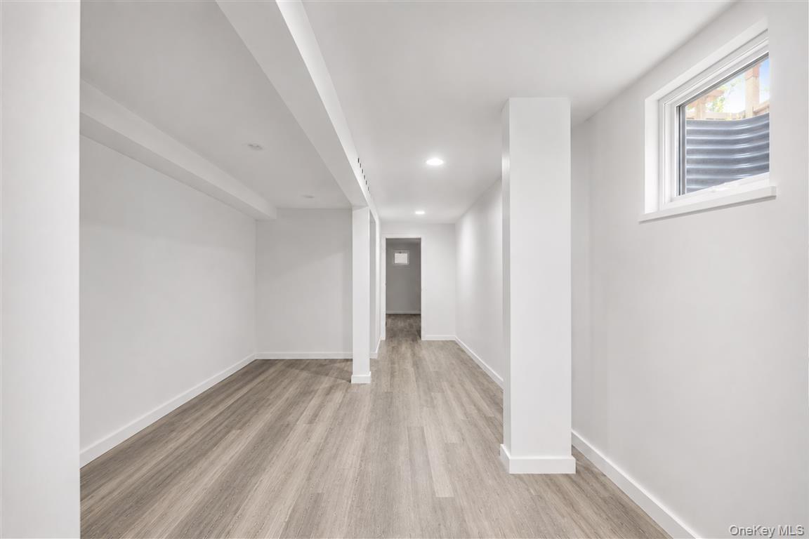 Single Family 185th Street  Queens, NY 11423, MLS-1011670-34
