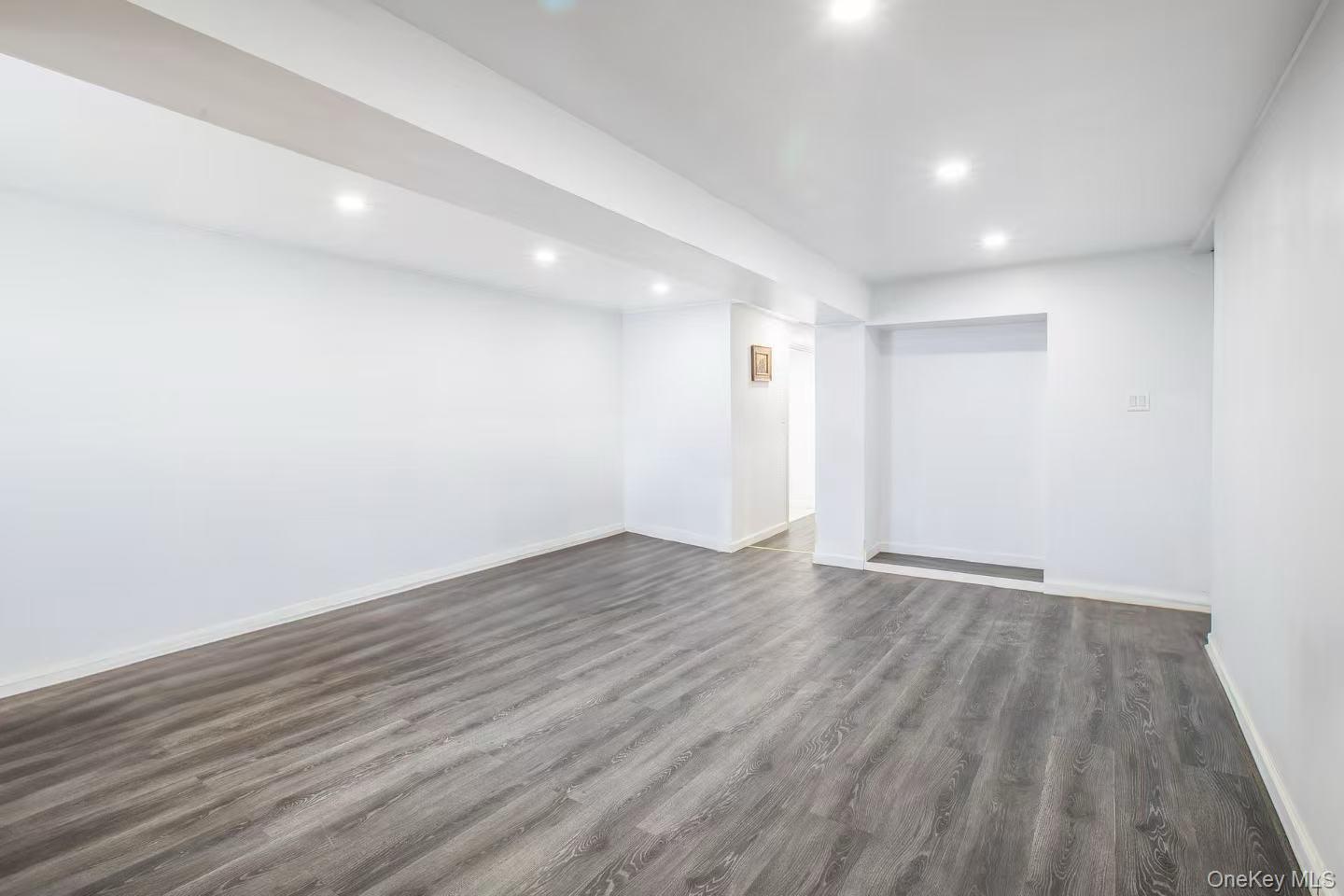 Single Family Cross Bay Boulevard Queens, NY 11693, MLS-1011674-12