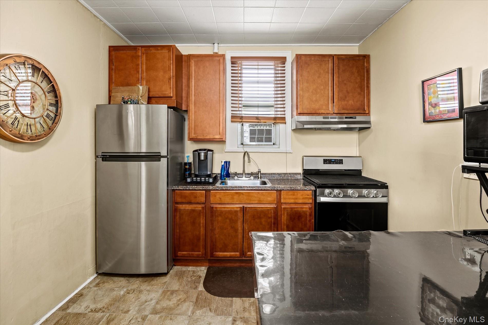 Single Family Jay  Queens, NY 11378, MLS-1011677-9