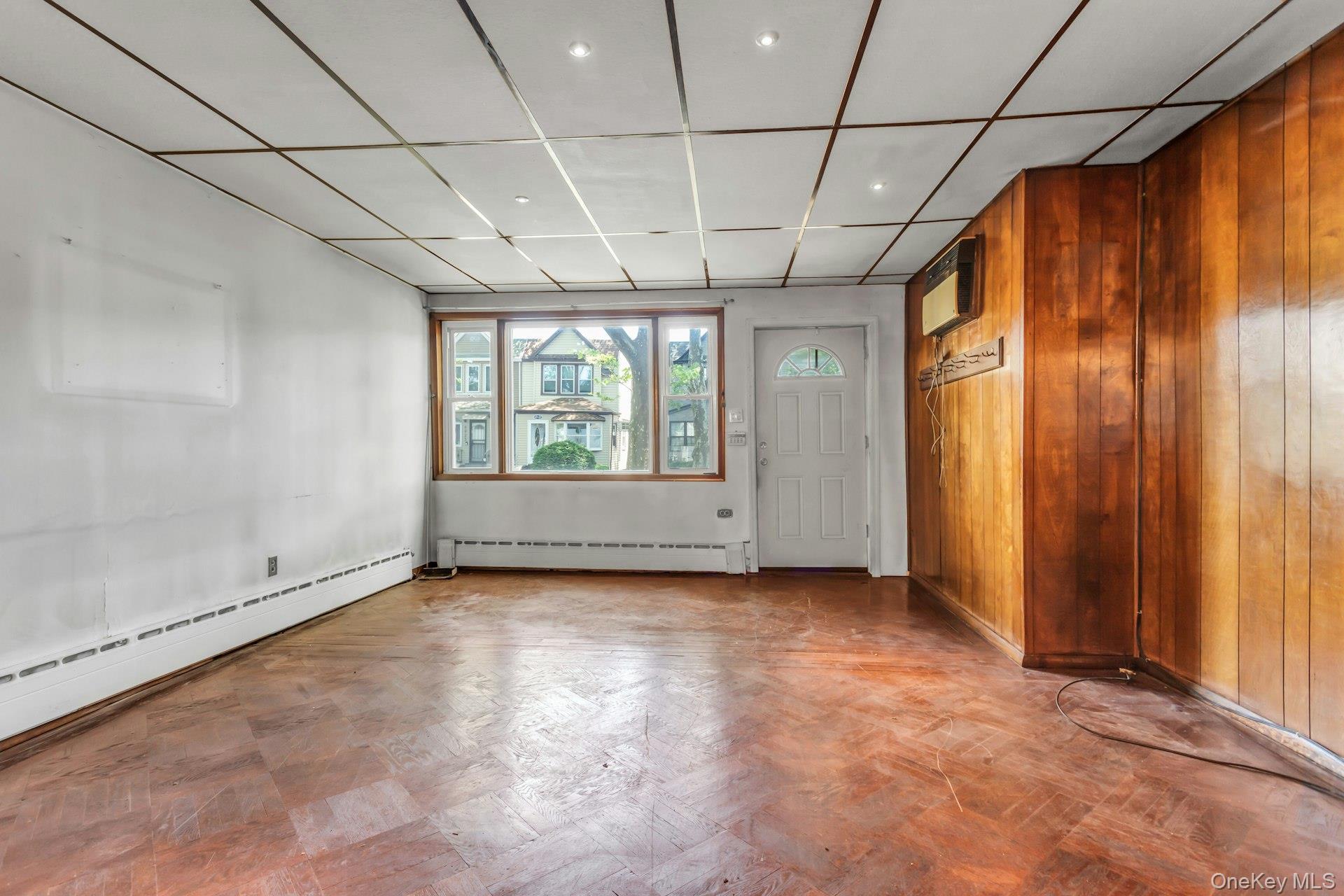 Single Family 66th  Queens, NY 11385, MLS-1011682-4