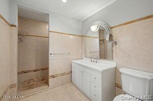 Single Family Francis Lane  Out Of Area, NY 06831, MLS-1011684-17