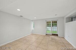 Single Family Francis Lane  Out Of Area, NY 06831, MLS-1011684-28
