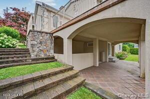 Single Family Francis Lane  Out Of Area, NY 06831, MLS-1011684-40