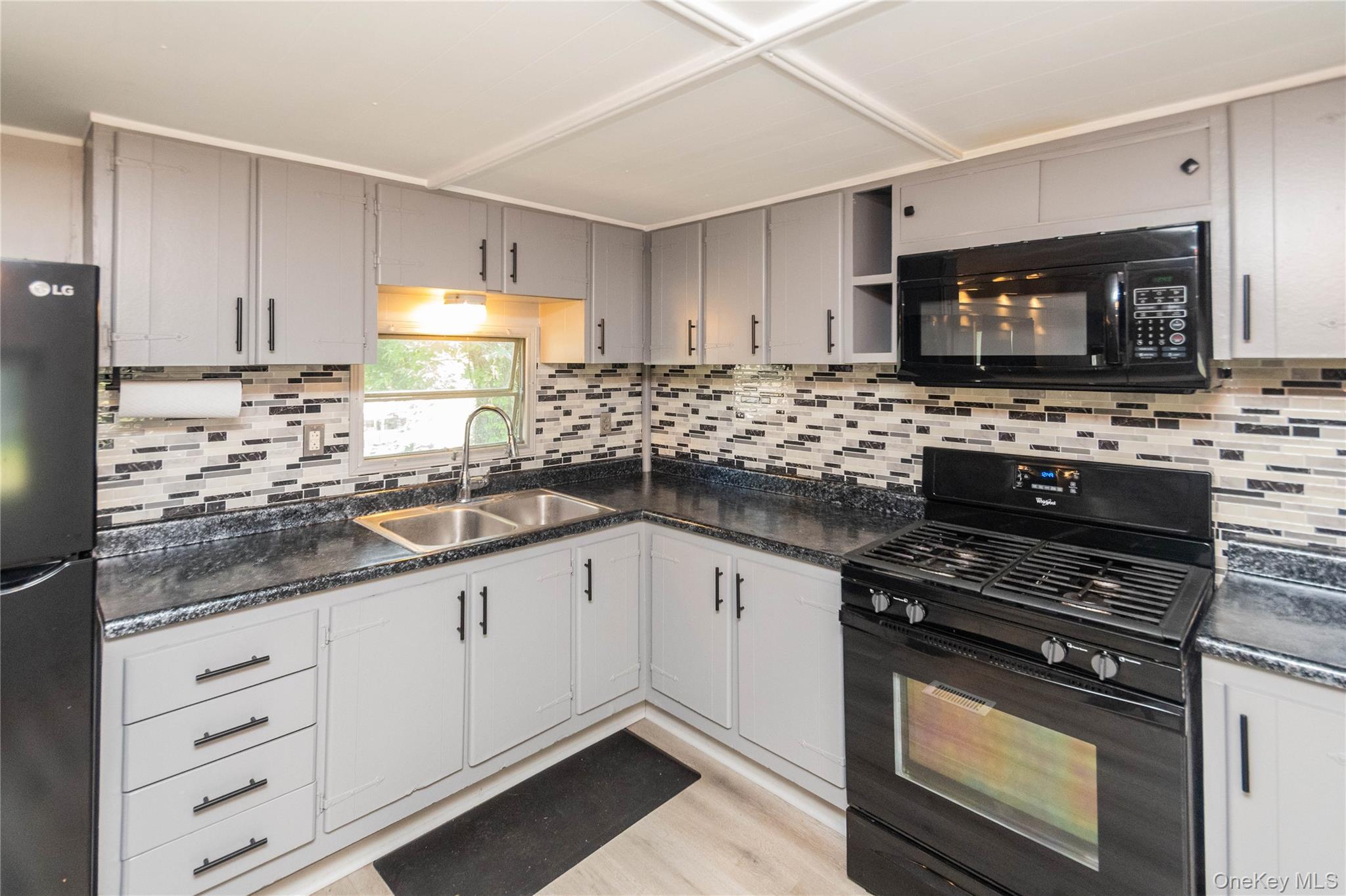 Single Family Lattintown  Orange County, NY 12550, MLS-1011692-13