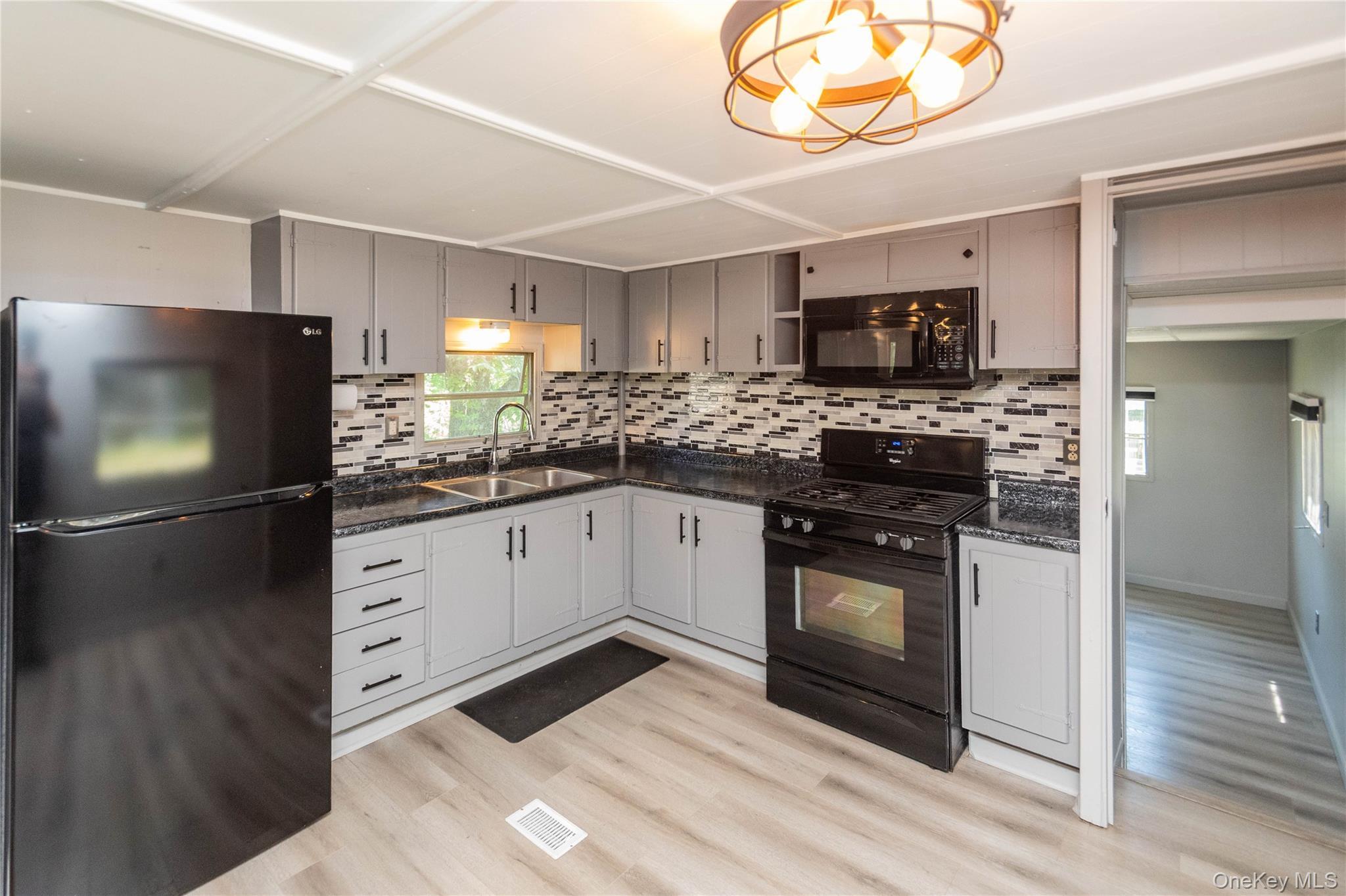 Single Family Lattintown  Orange County, NY 12550, MLS-1011692-9