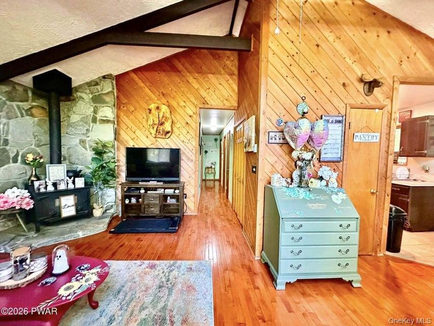 Single Family Fetlock  Out Of Area, NY 18428, MLS-1011694-13
