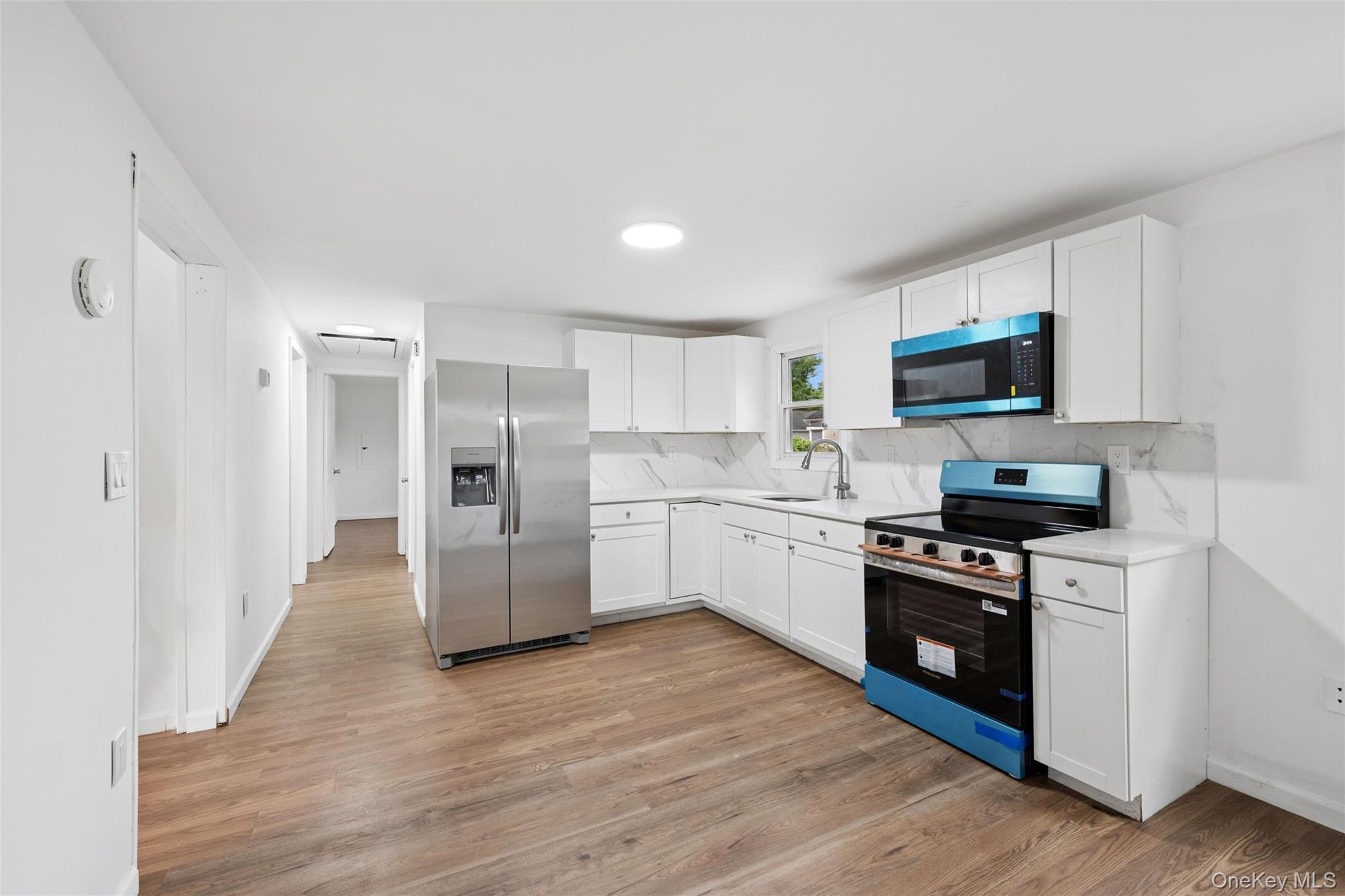 Single Family Arlington Avenue Suffolk County, NY 11798, MLS-1011732-10