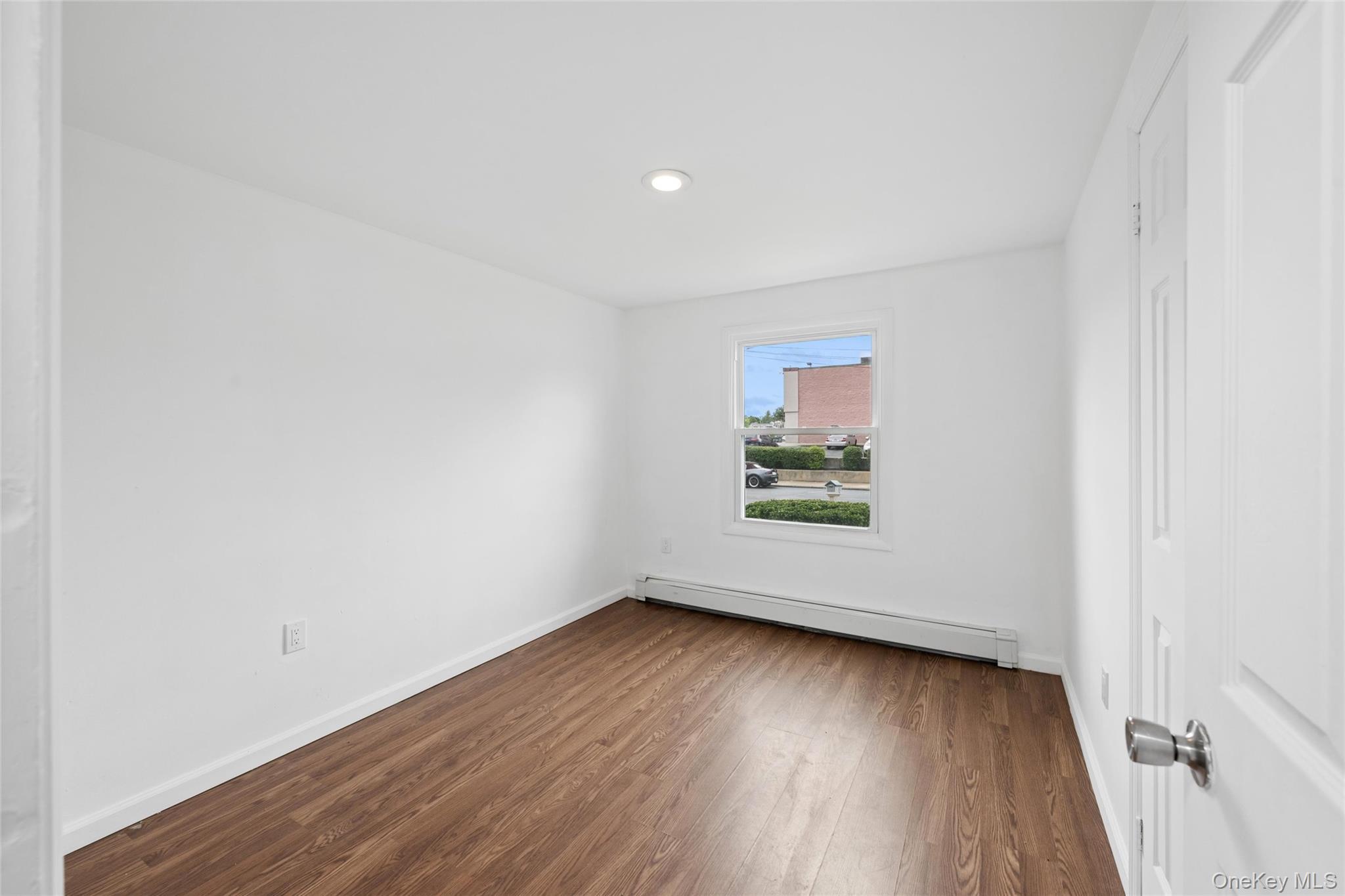 Single Family Arlington Avenue Suffolk County, NY 11798, MLS-1011732-17