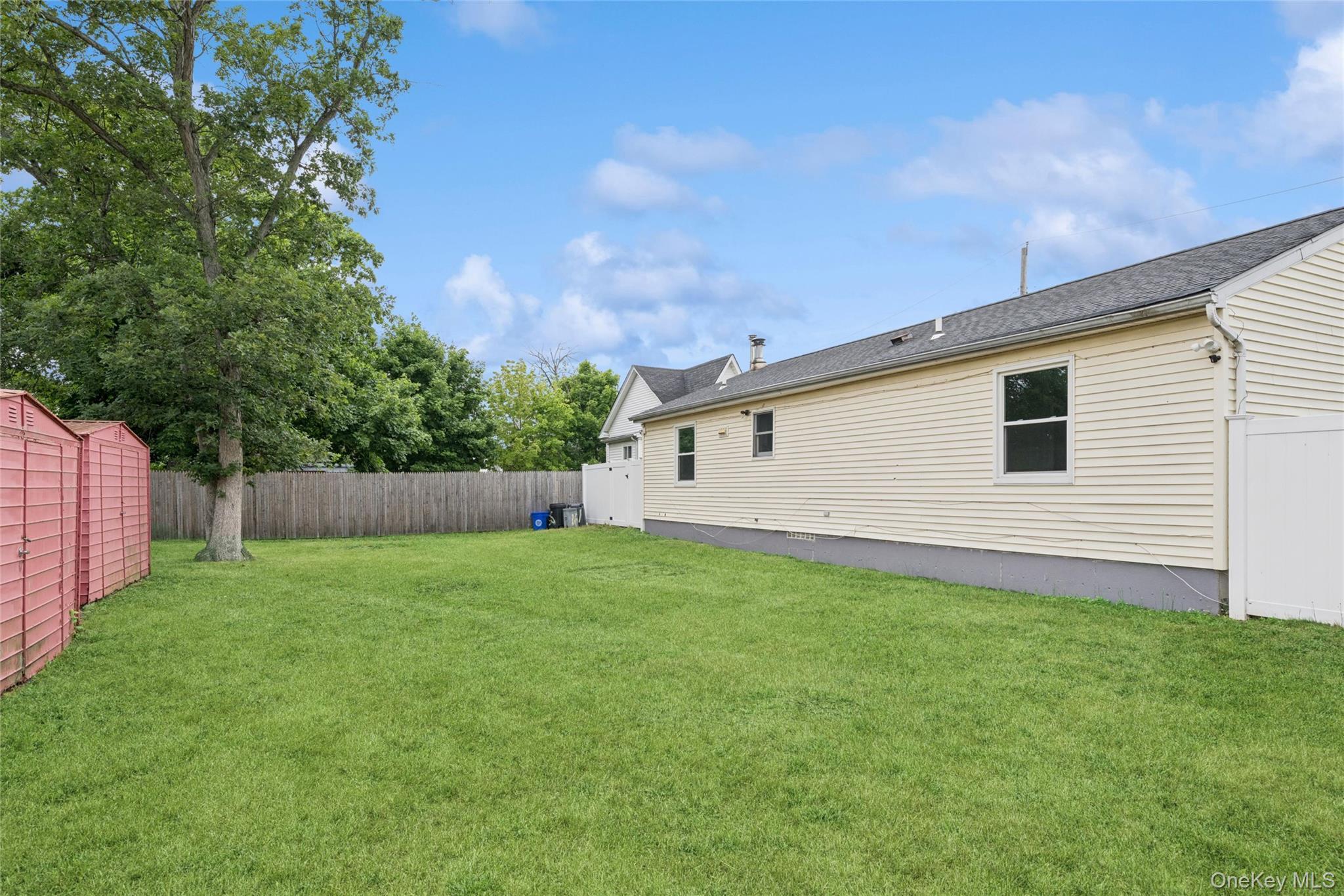Single Family Arlington Avenue Suffolk County, NY 11798, MLS-1011732-23