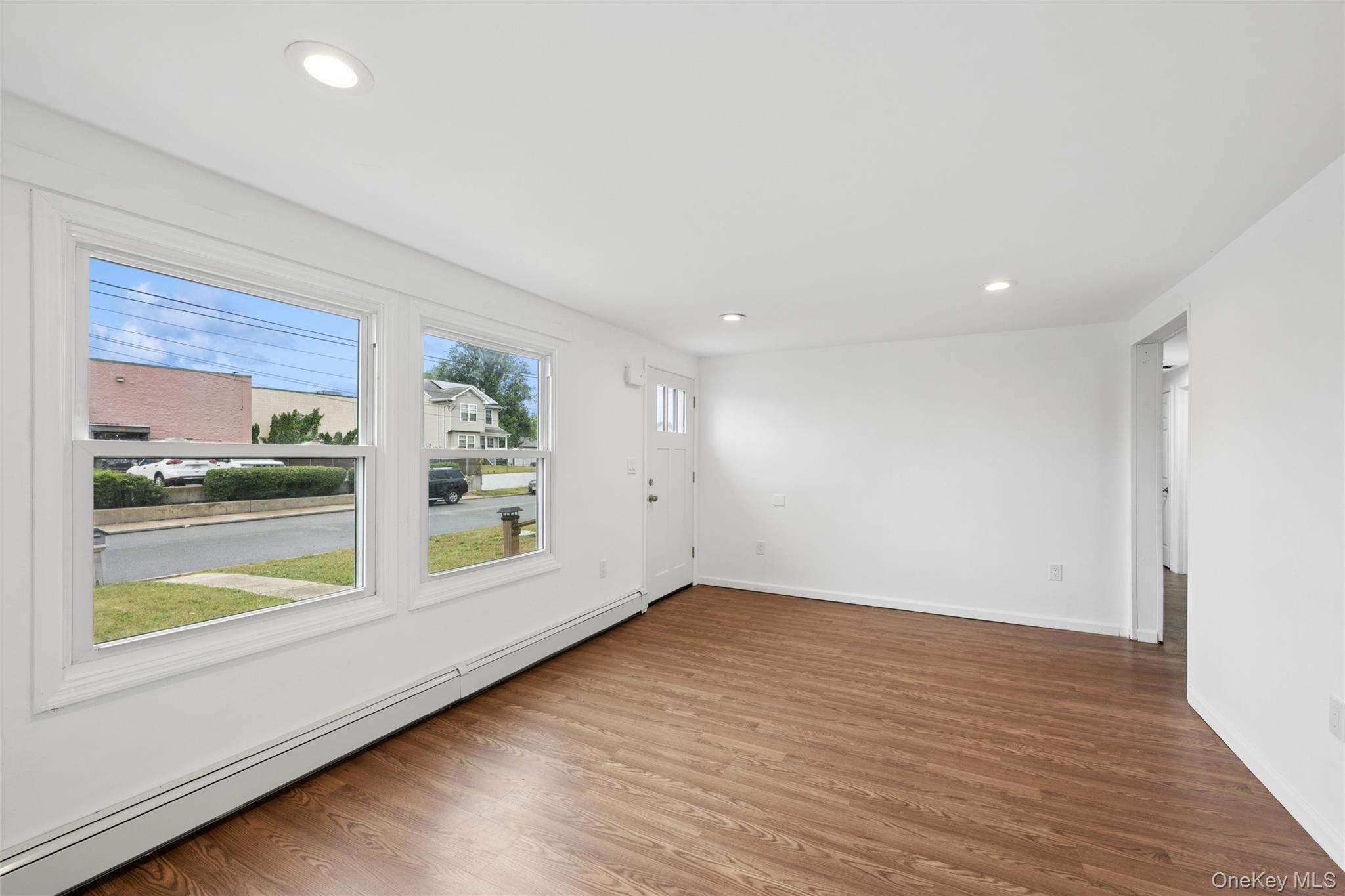 Single Family Arlington Avenue Suffolk County, NY 11798, MLS-1011732-8