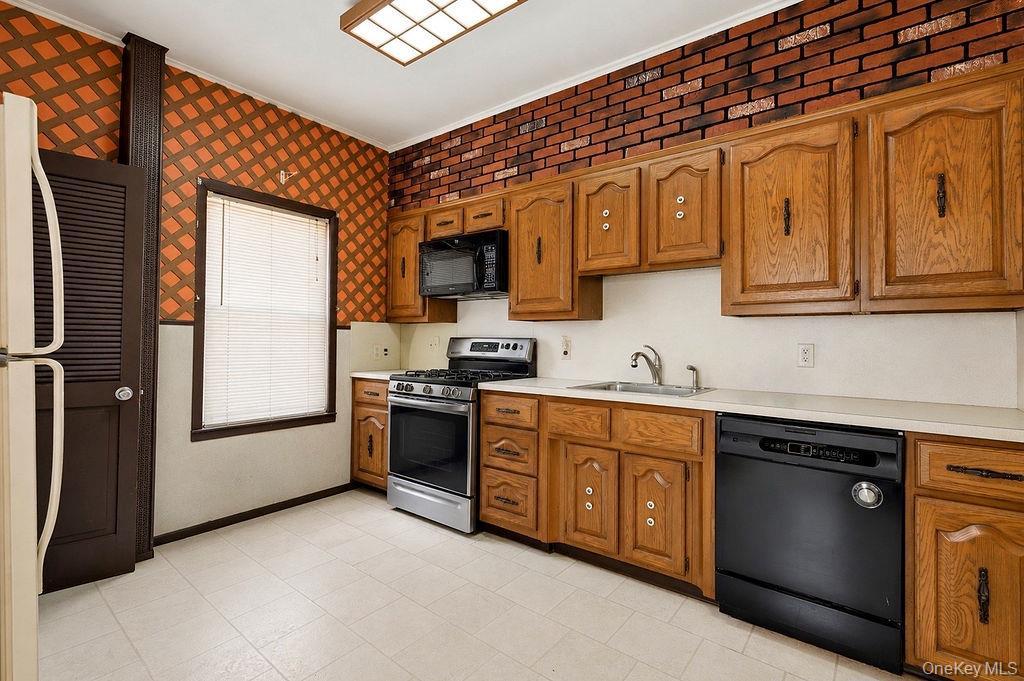 Single Family 85th Queens, NY 11417, MLS-1011734-11